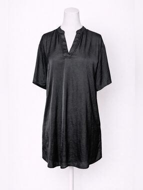 Rachel Zoe Black Tunic V Neck Silky Blouse Top